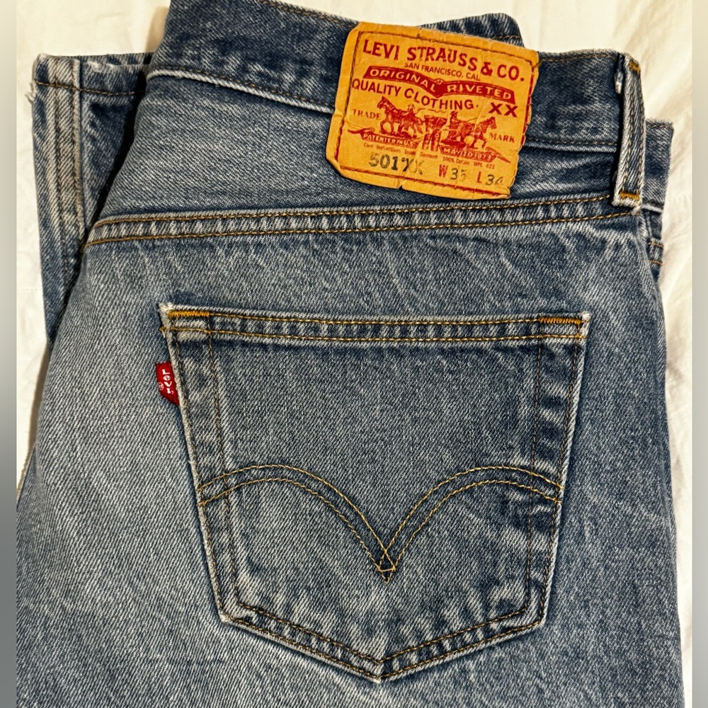 Vintage Levi’s 501 - Size 32 - Picture 2 of 10